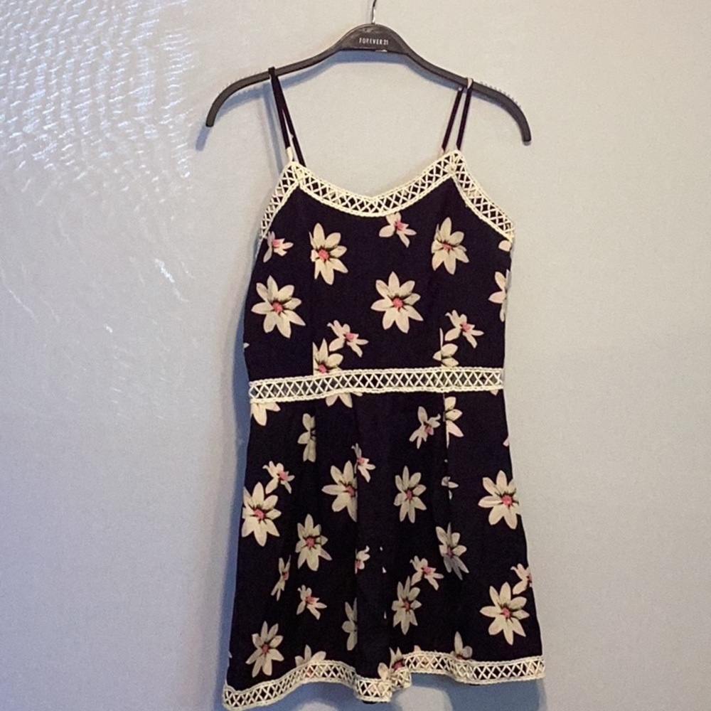 Artisan Collection navy floral romper size medium